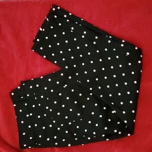 Sandpiper Black & White Polka Dot Capri Pants